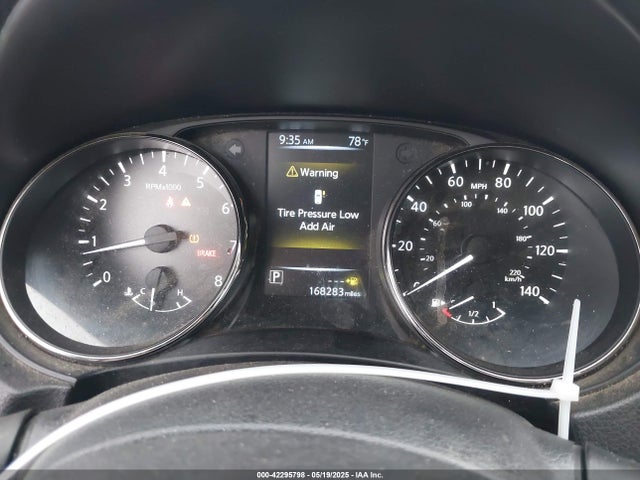 JN8AT2MT5HW141025 Nissan 2017