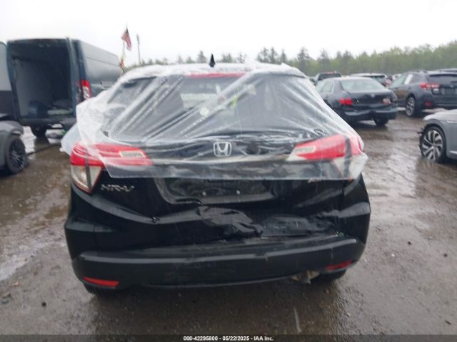 3CZRU6H33NM770916 Honda Hr-v Awd Lx