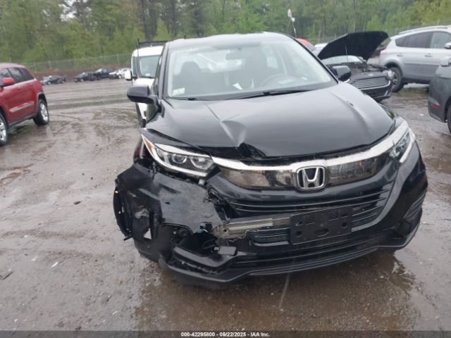 3CZRU6H33NM770916 Honda Hr-v Awd Lx