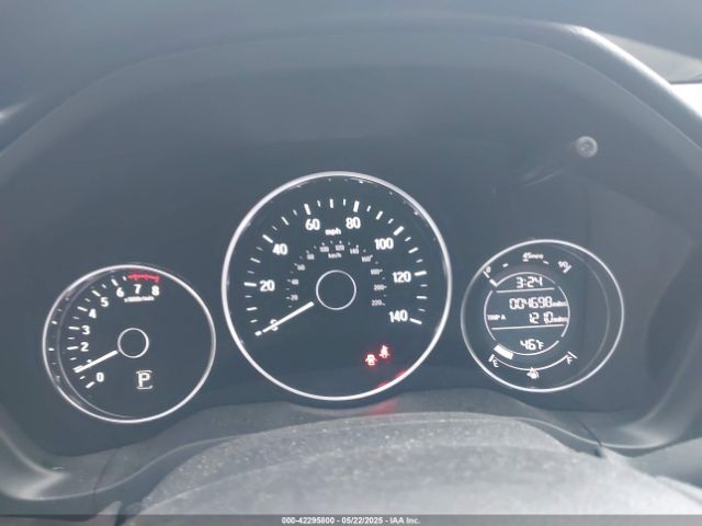 3CZRU6H33NM770916 Honda Hr-v Awd Lx