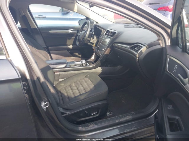 Ford Fusion 2019 3FA6P0LU0KR240422 Image 5