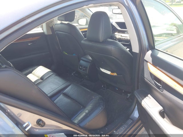 JTHBW1GG4F2087932 Lexus ES 300H
