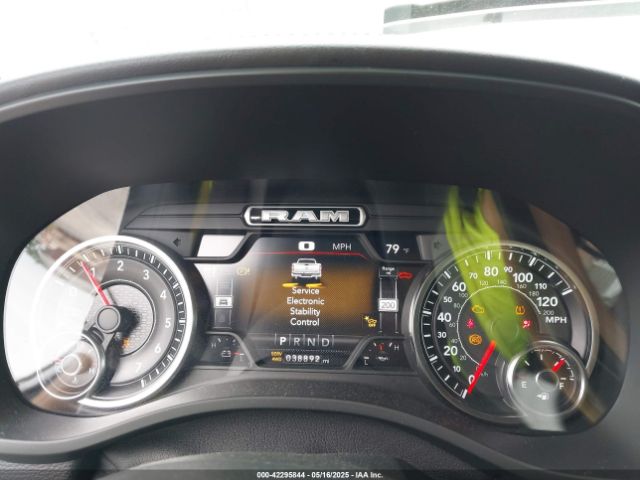 1C6SRFJT9MN621022 RAM 1500 Laramie  4x4 5'7 Box
