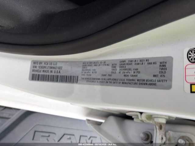 1C6SRFJT9MN621022 RAM 1500 Laramie  4x4 5'7 Box