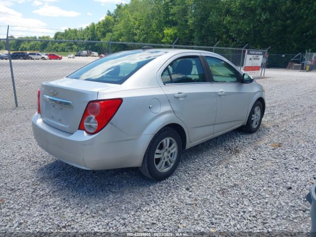 1G1JC5SH0F4168226 Chevrolet Sonic Lt Auto