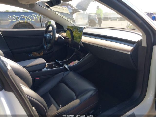 5YJ3E1EB7JF108455 Tesla Model 3 Long Range/performance