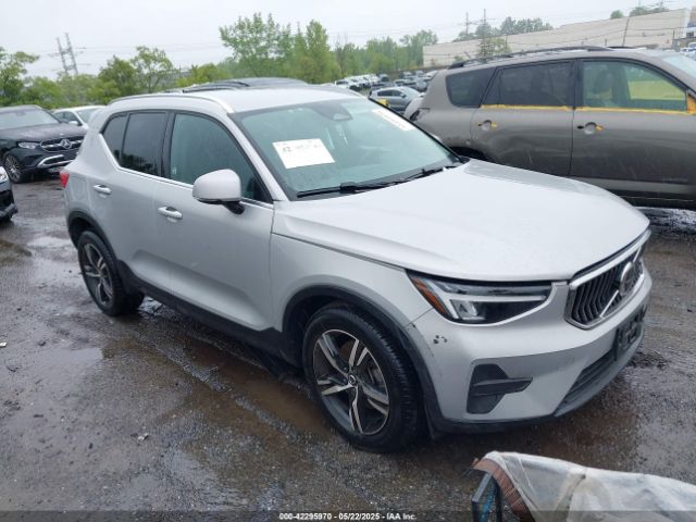 2024 VOLVO XC40 YV4L12UK9R2311071