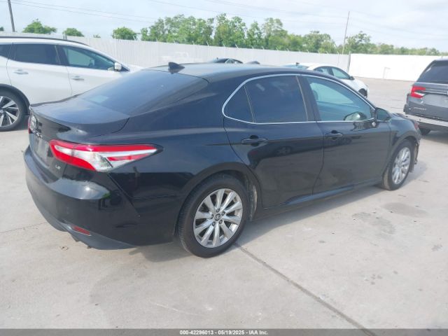 2019 TOYOTA CAMRY 4T1B11HK5KU177832 Photo 3