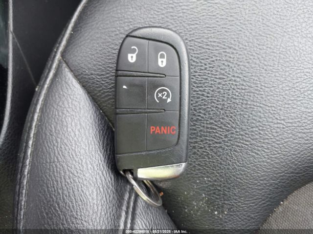 2021 JEEP COMPASS 3C4NJDBBXMT586529 Photo 10