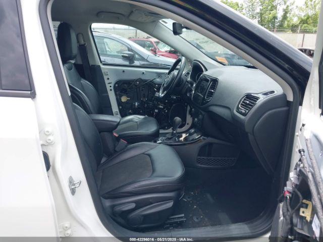 2021 JEEP COMPASS 3C4NJDBBXMT586529 Photo 4