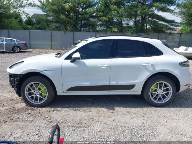 WP1AF2A54HLB60061 Porsche Macan Turbo