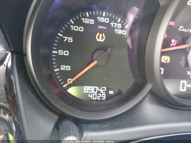 WP1AF2A54HLB60061 Porsche Macan Turbo