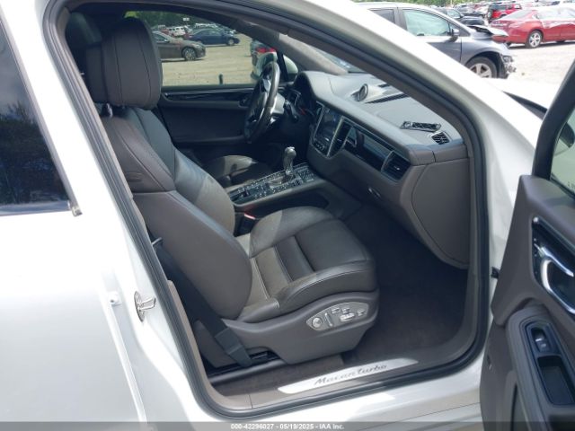 WP1AF2A54HLB60061 Porsche Macan Turbo