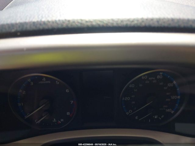 2T3ZFREV6JW510946 Toyota RAV4 LE