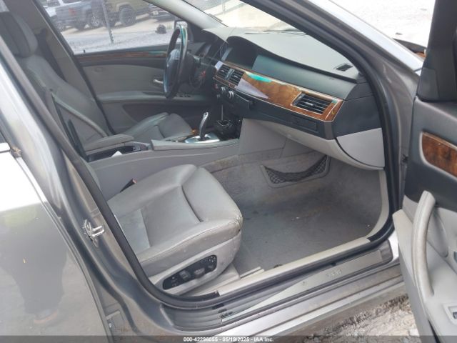 2010 BMW 528I WBANU5C54AC126874 Photo 4
