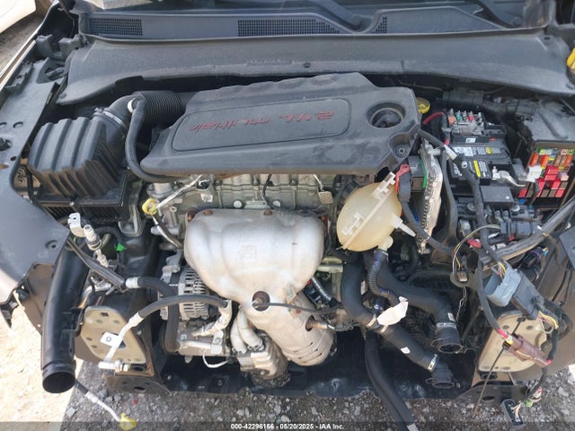 3C4NJDDB1HT611255 Jeep New Compass Trailhawk 4x4