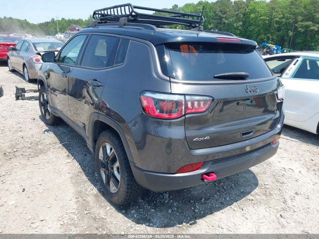 3C4NJDDB1HT611255 Jeep New Compass Trailhawk 4x4