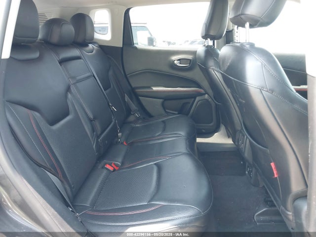 3C4NJDDB1HT611255 Jeep New Compass Trailhawk 4x4