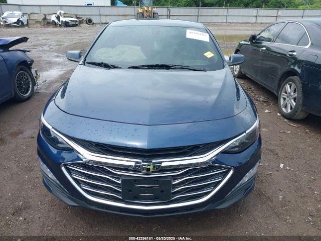 1G1ZD5ST2NF171930 Chevrolet Malibu Fwd Lt