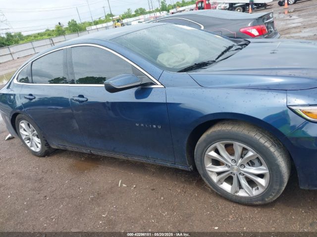 1G1ZD5ST2NF171930 Chevrolet Malibu Fwd Lt