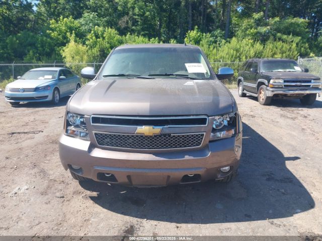 1GNSCJE03ER152346 Chevrolet Suburban 1500 Lt