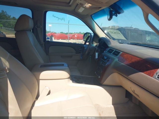 1GNSCJE03ER152346 Chevrolet Suburban 1500 Lt