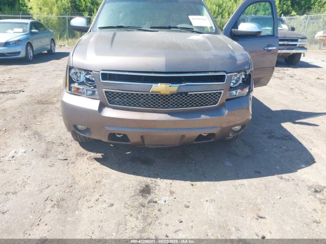 1GNSCJE03ER152346 Chevrolet Suburban 1500 Lt