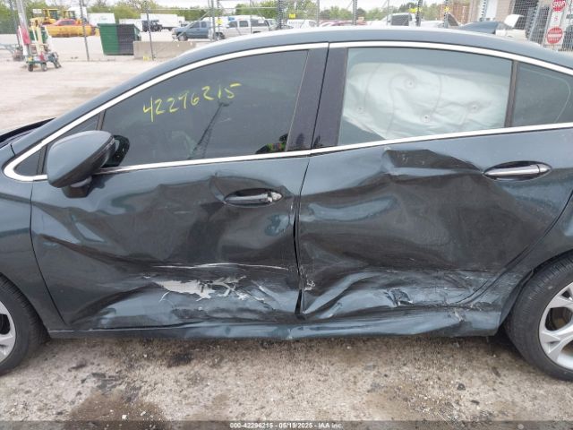 1G1BF5SM2H7137909 Chevrolet Cruze Premier Auto
