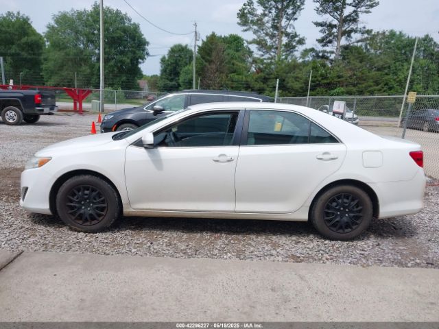 4T1BF1FK5EU863443 Toyota CAMRY L