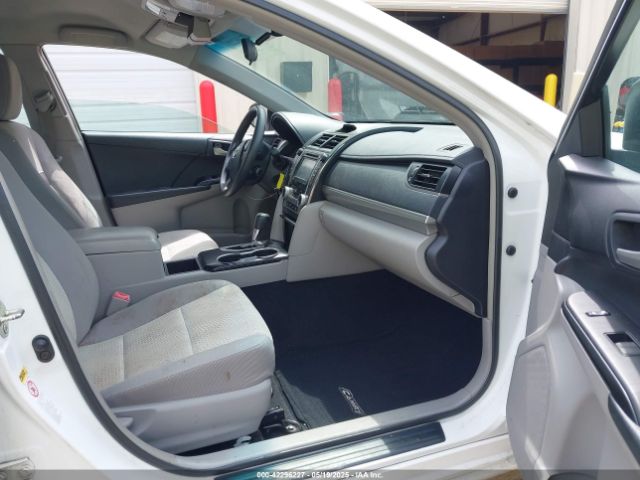 4T1BF1FK5EU863443 Toyota CAMRY L