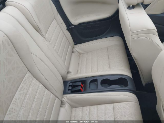 W04WT3N51GG098491 Buick Cascada Premium