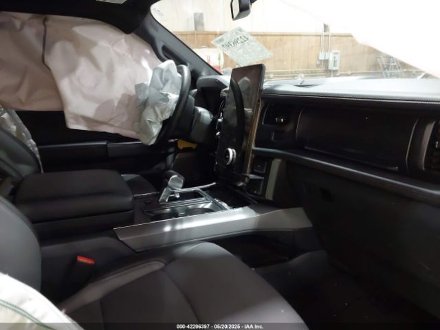 2024 FORD F-150 LIGHTNING 1FT6W5L72RWG24374 Photo 4