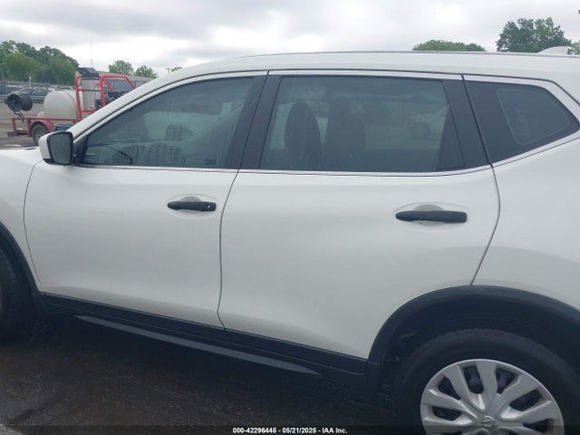 JN8AT2MTXLW030530 Nissan Rogue S Fwd