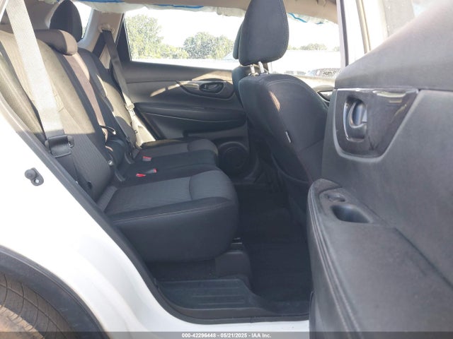 JN8AT2MTXLW030530 Nissan Rogue S Fwd