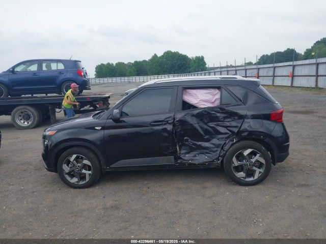 KMHRC8A33NU133613 Hyundai Venue Sel