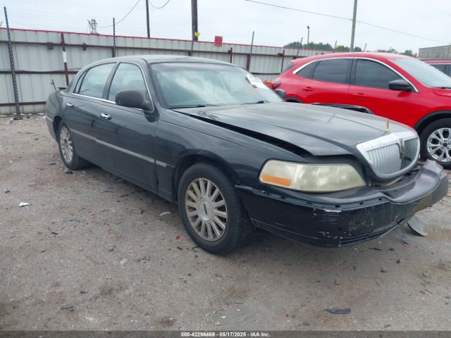 2004 LINCOLN TOWN CAR 1LNHM81W54Y604610