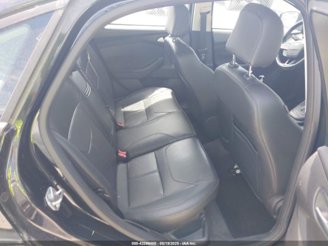 1FADP3F2XFL284094 Ford FOCUS SE