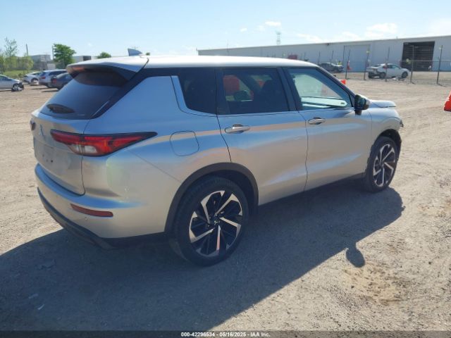 2022 MITSUBISHI OUTLANDER JA4J4TA80NZ018879 Photo 3