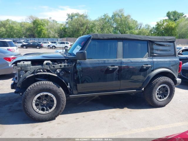 1FMDE5BHXNLB01020 Ford Bronco Black Diamond