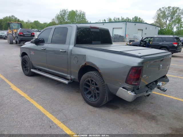 2013 RAM 1500 1C6RR7LG7DS641176 Photo 2