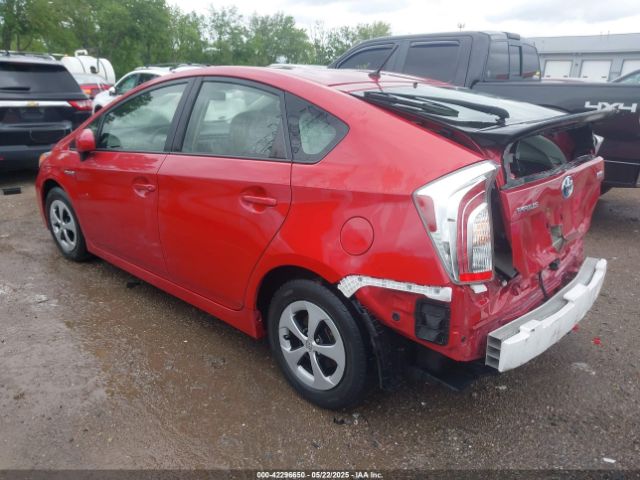 JTDKN3DU1F1972833 Toyota Prius Two