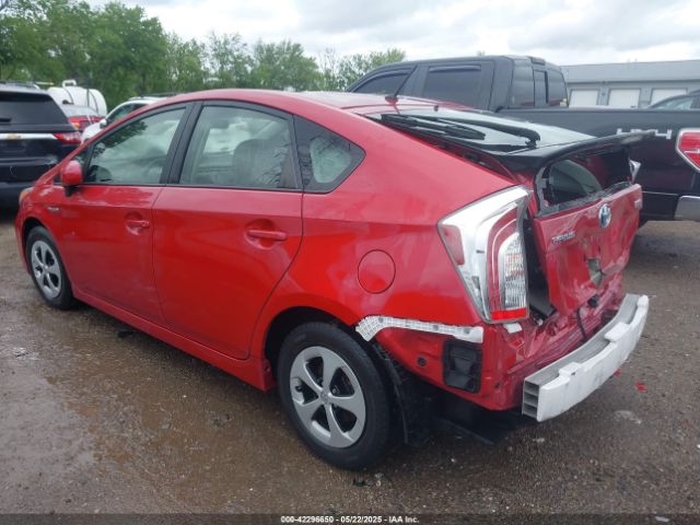 JTDKN3DU1F1972833 Toyota Prius Two