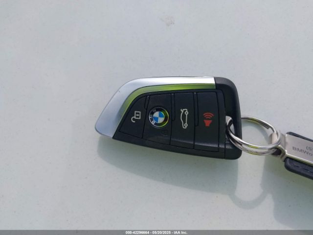 2019 BMW X1 WBXHU7C5XK3H45207 Photo 10