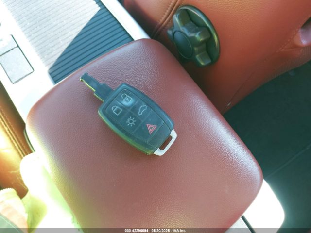 2011 VOLVO C70 YV1672MC6BJ114811 Photo 10