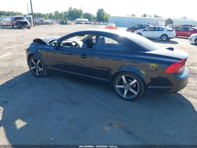2011 VOLVO C70 YV1672MC6BJ114811 Photo 2