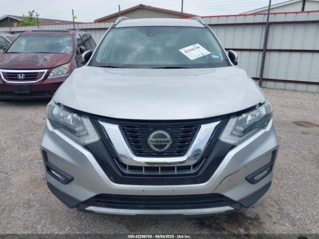 5N1AT2MV8KC744665 Nissan Rogue Sl