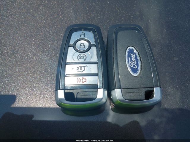 1FMCU9CZ1NUA82218 Ford Escape Sel Hybrid