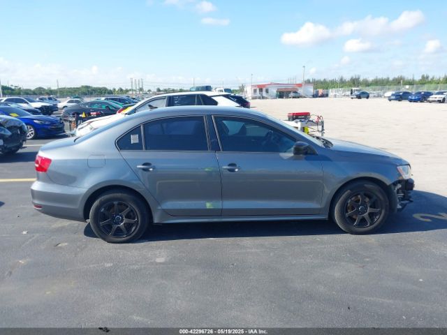 3VW1K7AJ9FM288103 Volkswagen Jetta 2.0l S
