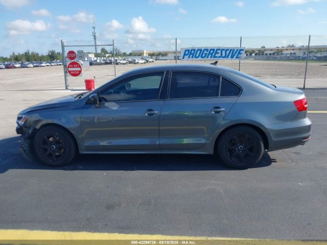 3VW1K7AJ9FM288103 Volkswagen Jetta 2.0l S