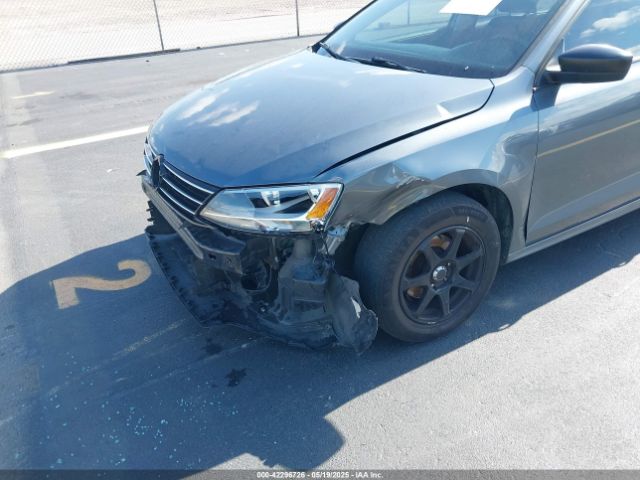 3VW1K7AJ9FM288103 Volkswagen Jetta 2.0l S